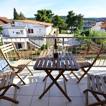 Olive Tree Apartment Stari Grad  Exterior photo