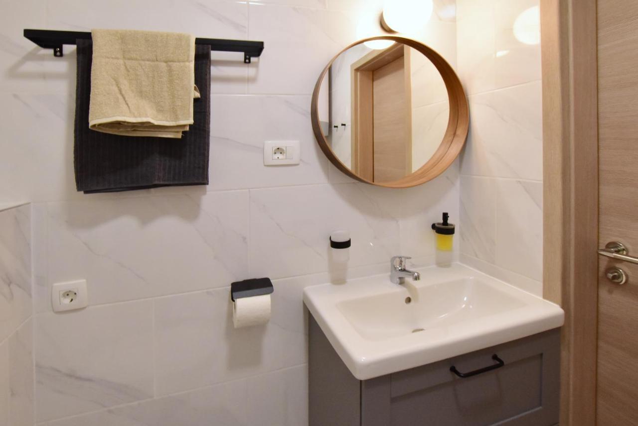 Olive Tree Apartment *